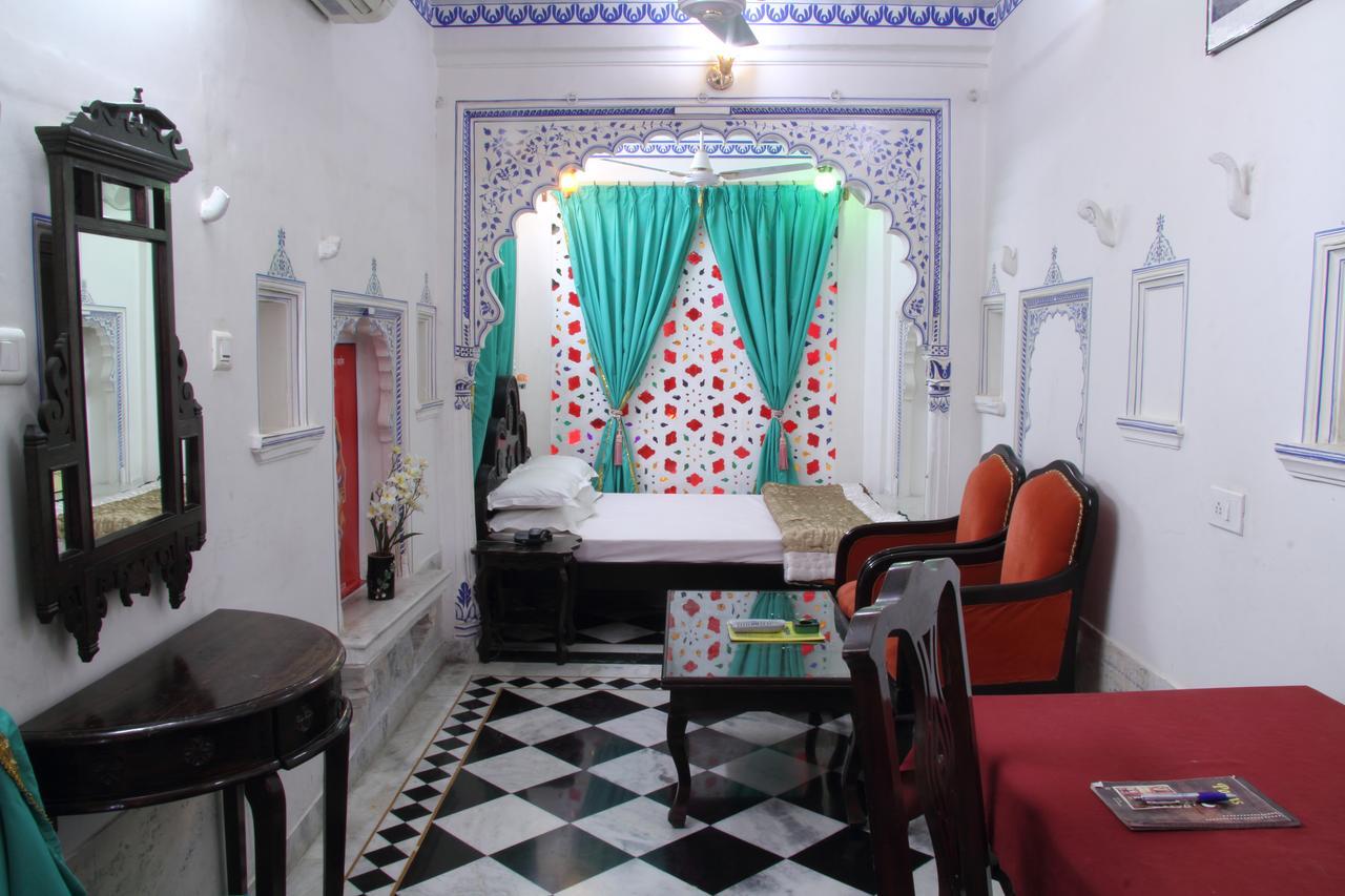 Shree Jagdish Mahal Heritage Hotel Udaipur Extérieur photo
